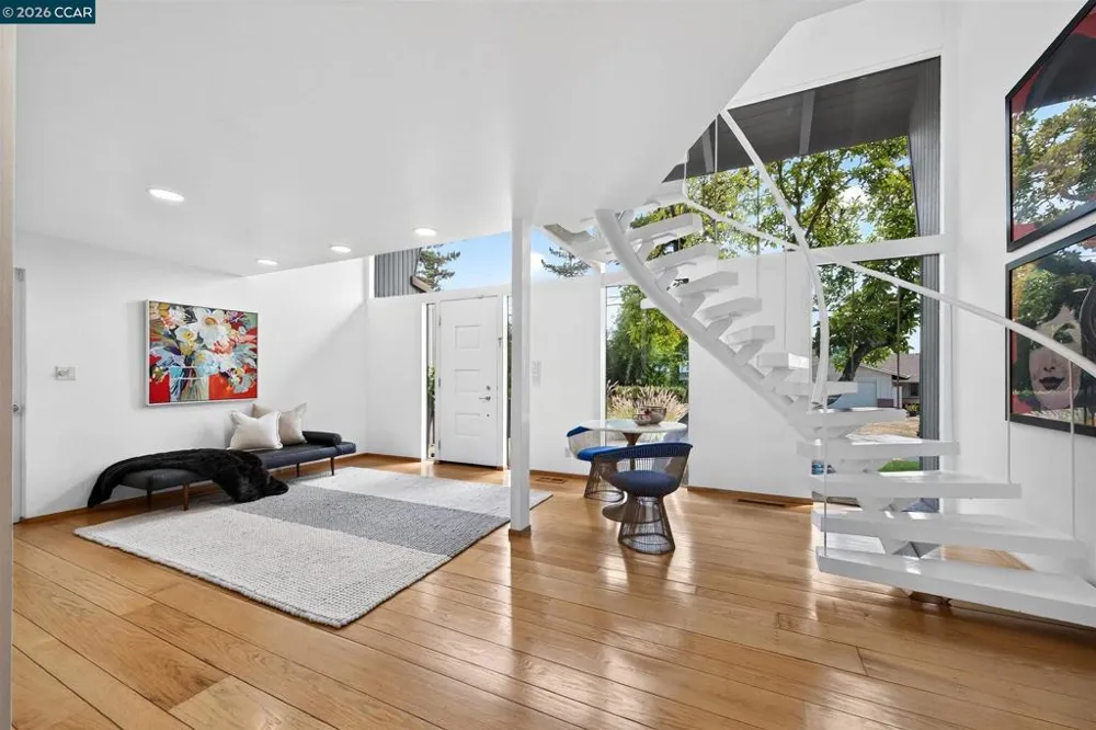 65 Bates Blvd Orinda, CA 94563