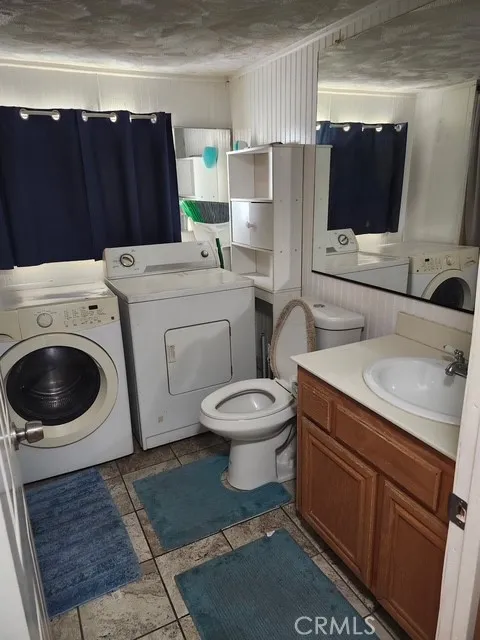 18411 Valley Blvd #56 #56 Bloomington, CA 92316