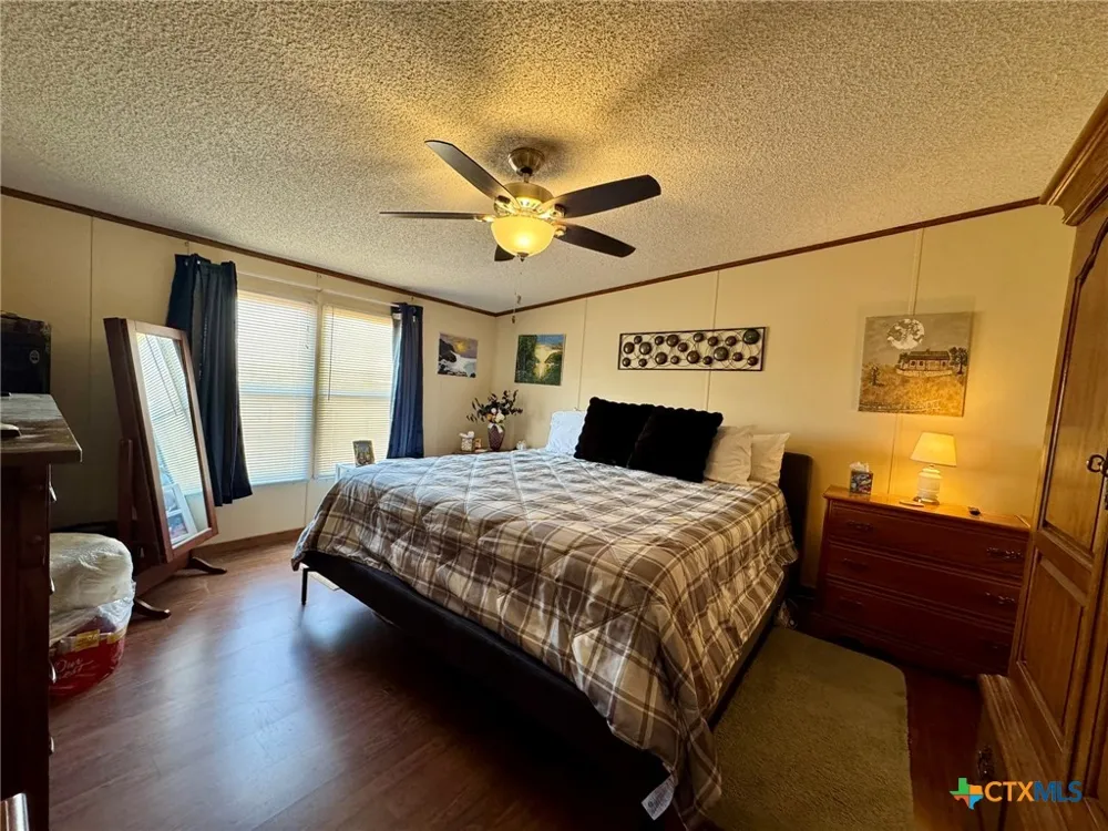 745 S Rocky Trail Lampasas, TX 76550