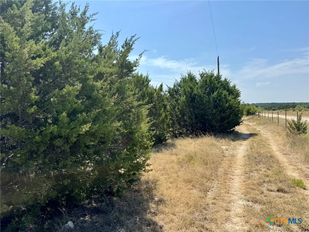 745 S Rocky Trail Lampasas, TX 76550