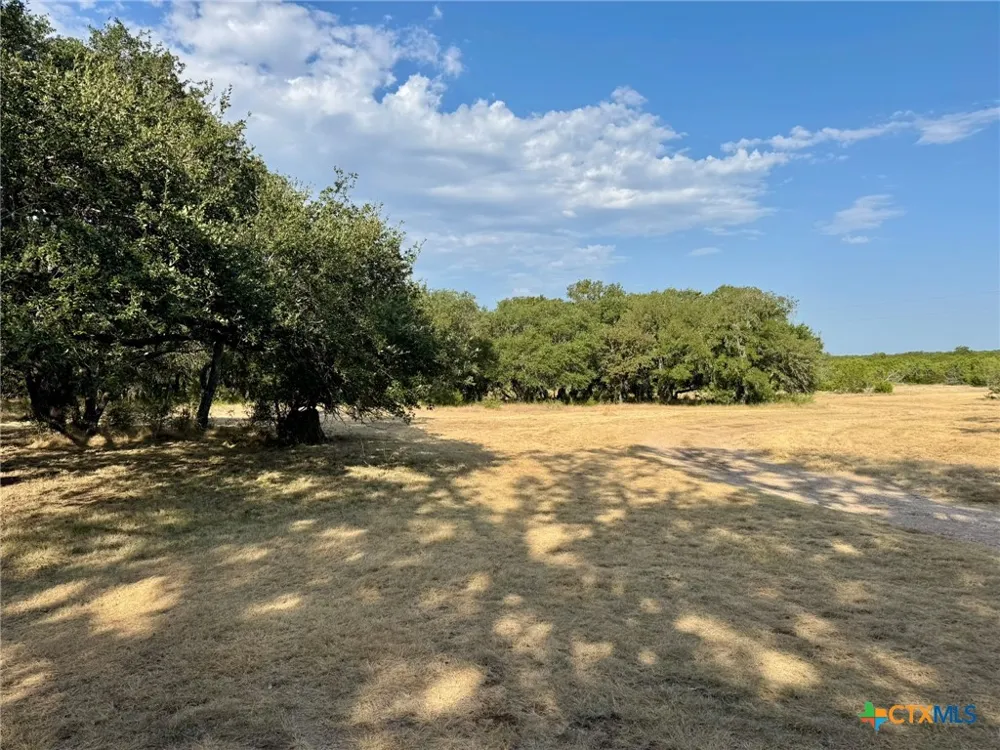 745 S Rocky Trail Lampasas, TX 76550