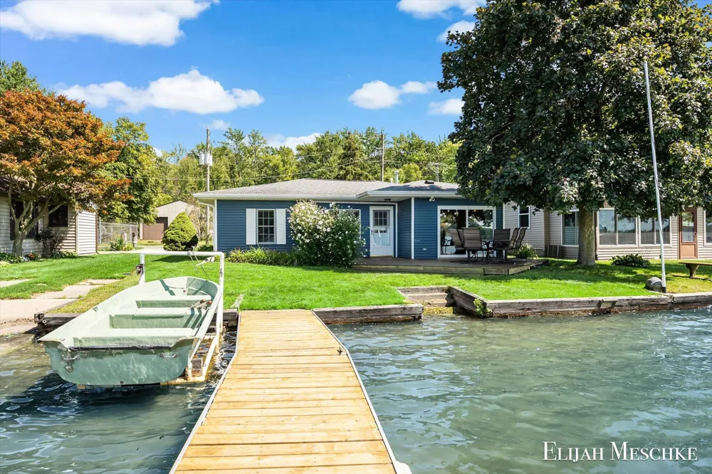 1970 Parker Drive Wayland, MI 49348