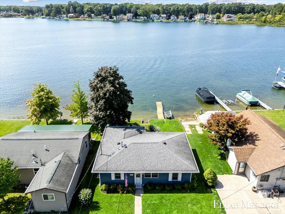 1970 Parker Drive Wayland, MI 49348