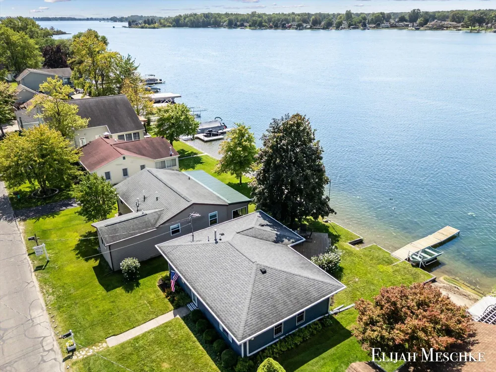 1970 Parker Drive Wayland, MI 49348