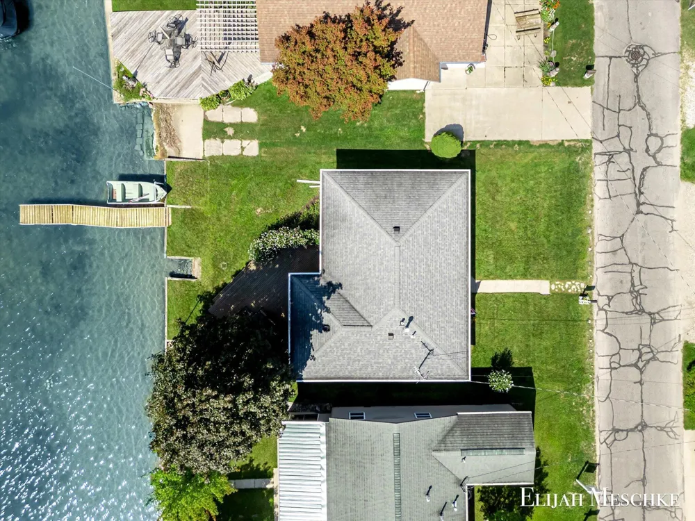 1970 Parker Drive Wayland, MI 49348