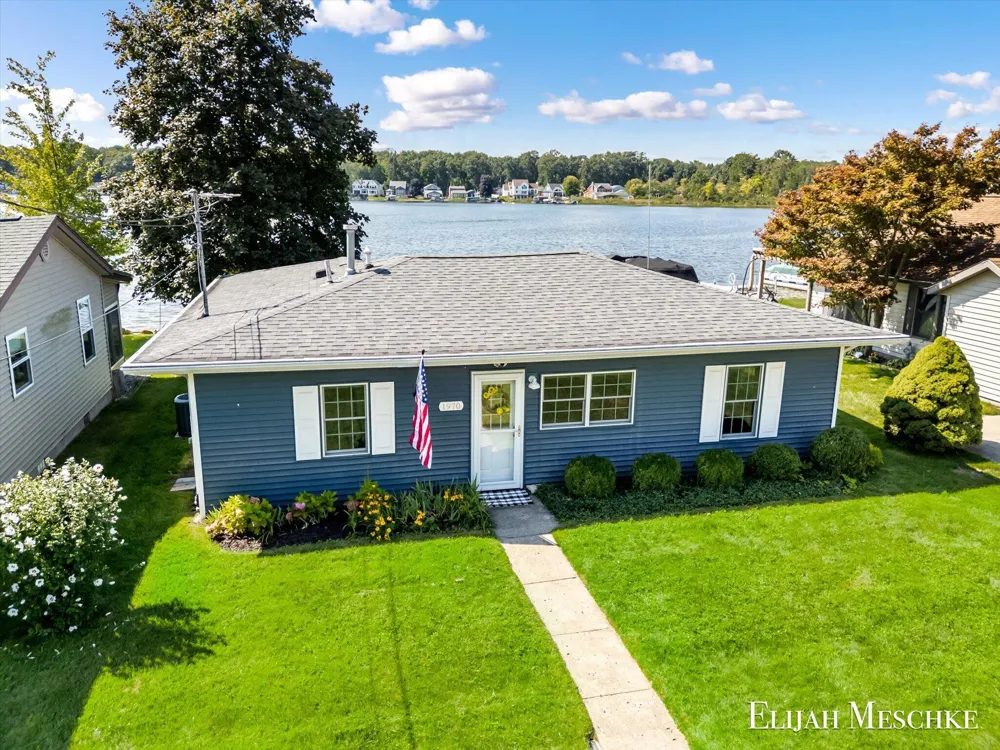 1970 Parker Drive Wayland, MI 49348