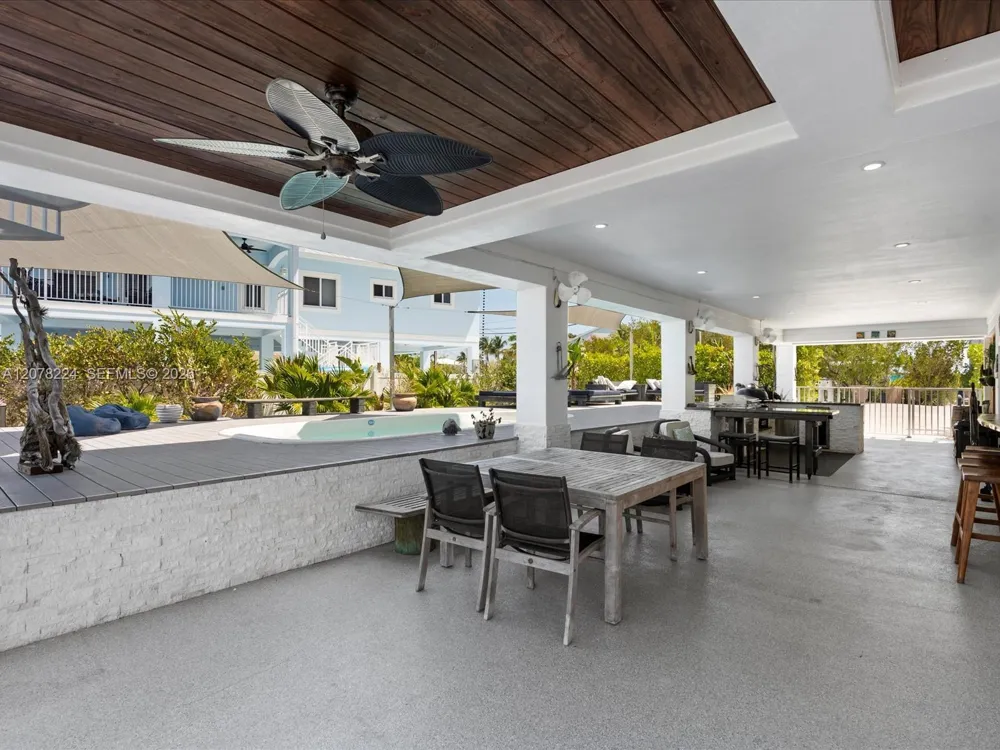 117 La Paloma Rd Key Largo, FL 33037