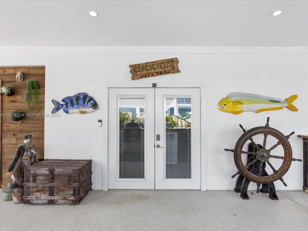 117 La Paloma Rd Key Largo, FL 33037