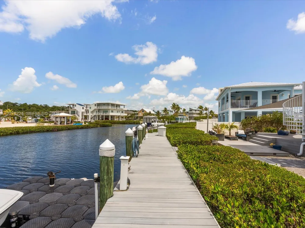 117 La Paloma Rd Key Largo, FL 33037