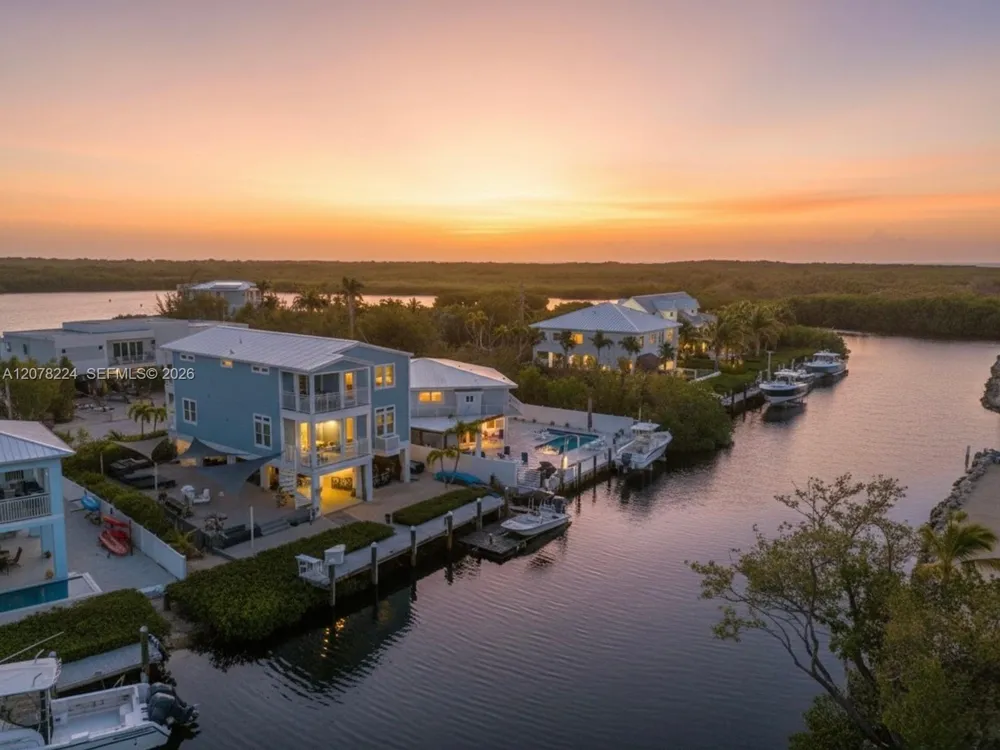 117 La Paloma Rd Key Largo, FL 33037