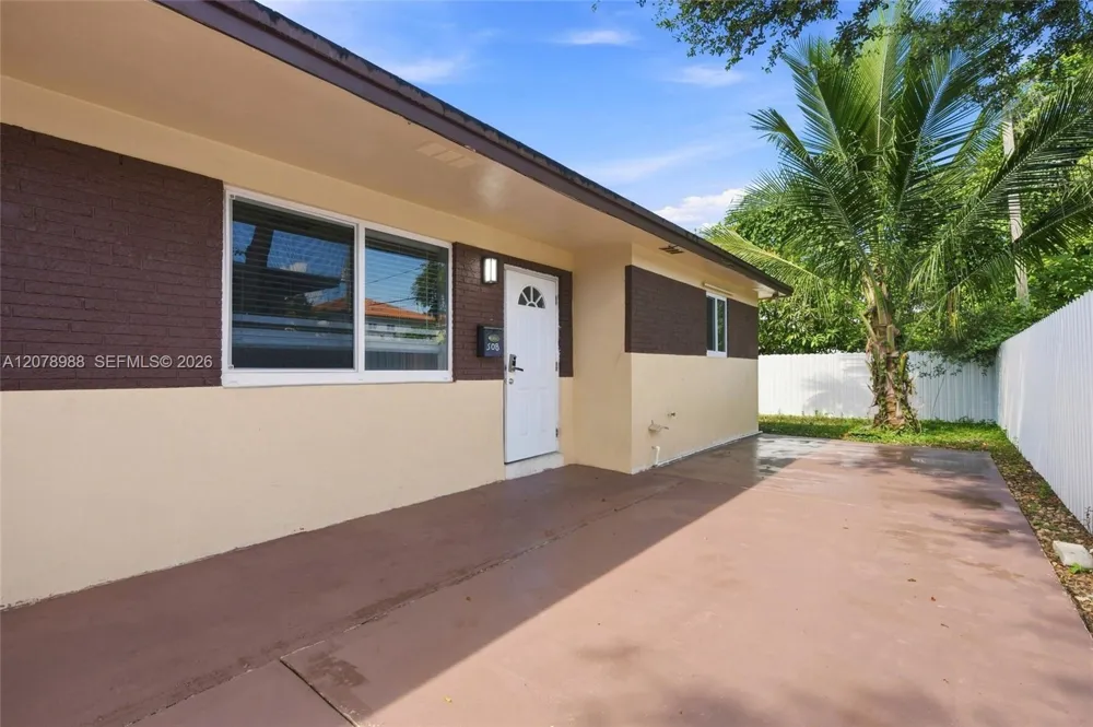 506 56th Ave Hollywood, FL 33021