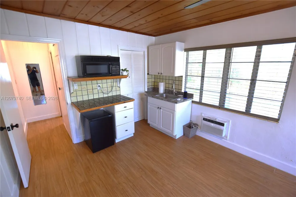801 SE 4th Street #2 Boynton Beach, FL 33435