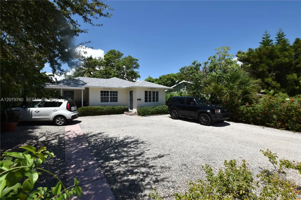 801 SE 4th Street #2 Boynton Beach, FL 33435