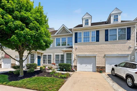 208 Sawgrass Court