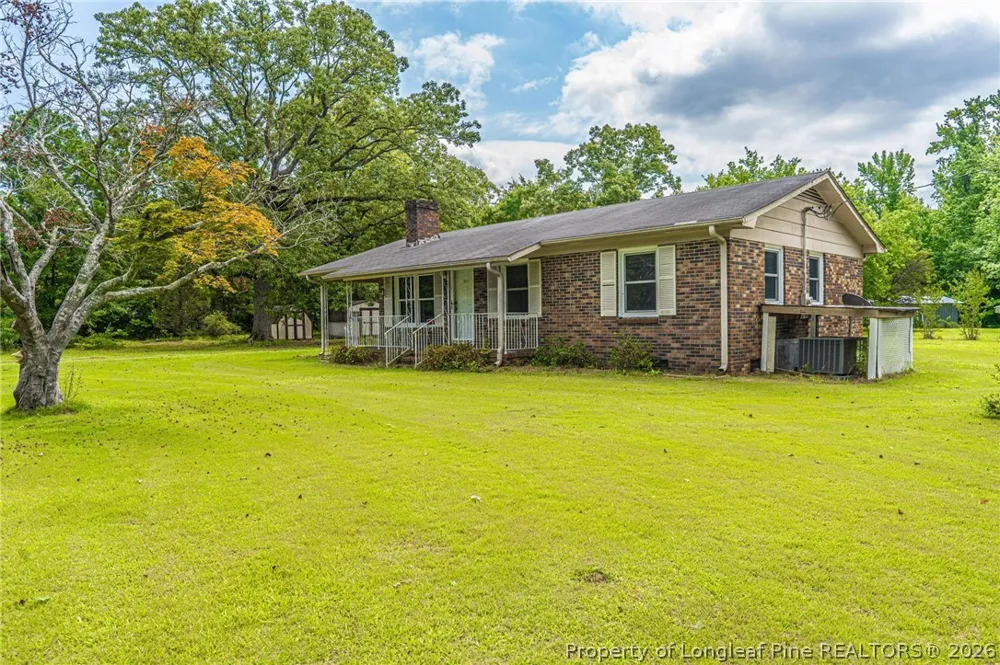 190 Morgan Drive Raeford, NC 28376