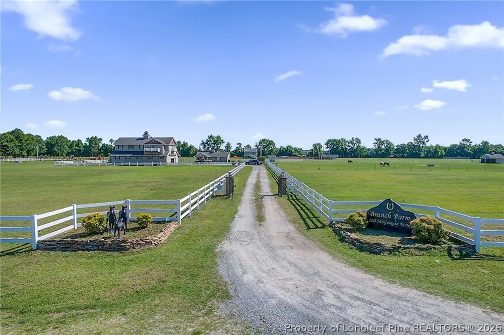 260 McGougan Road Lumber Bridge, NC 28357