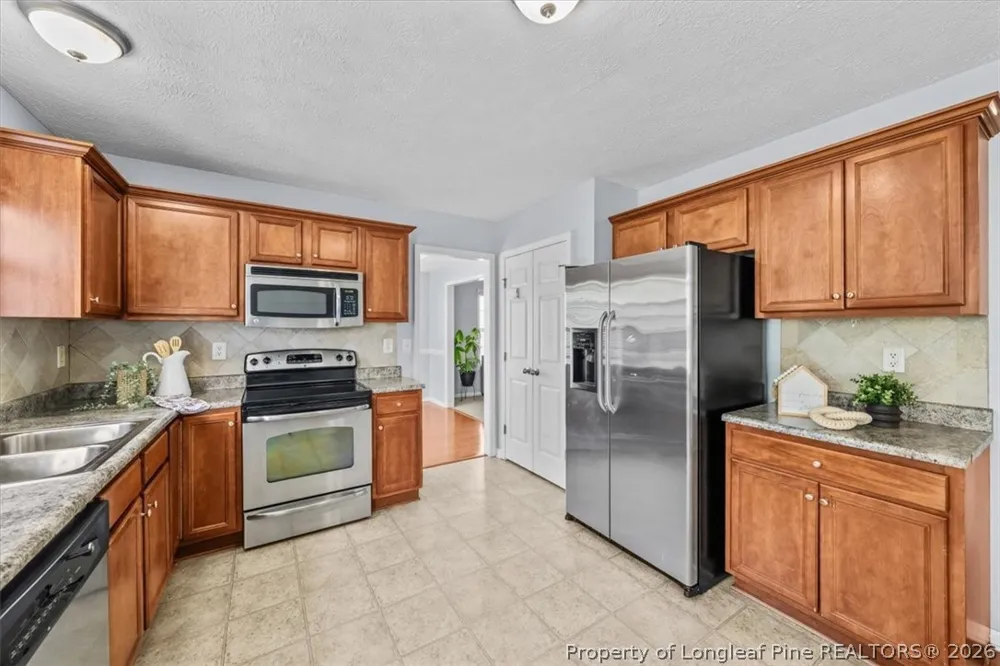 156 Lochwood Drive Raeford, NC 28376