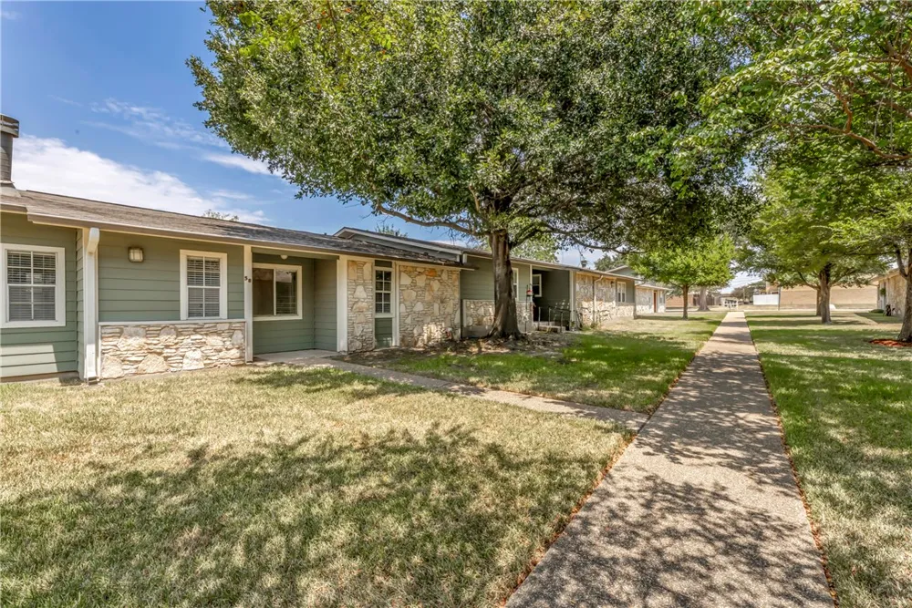 2800 Longmire Drive #58 College Station, TX 77845
