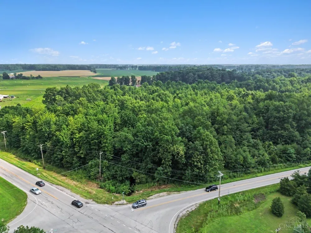 8 Greenbush East Road Green, OH 45154