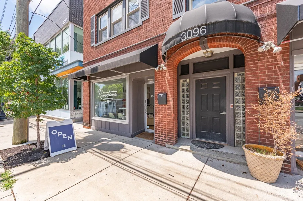 3096 Madison Road #9 Cincinnati, OH 45209