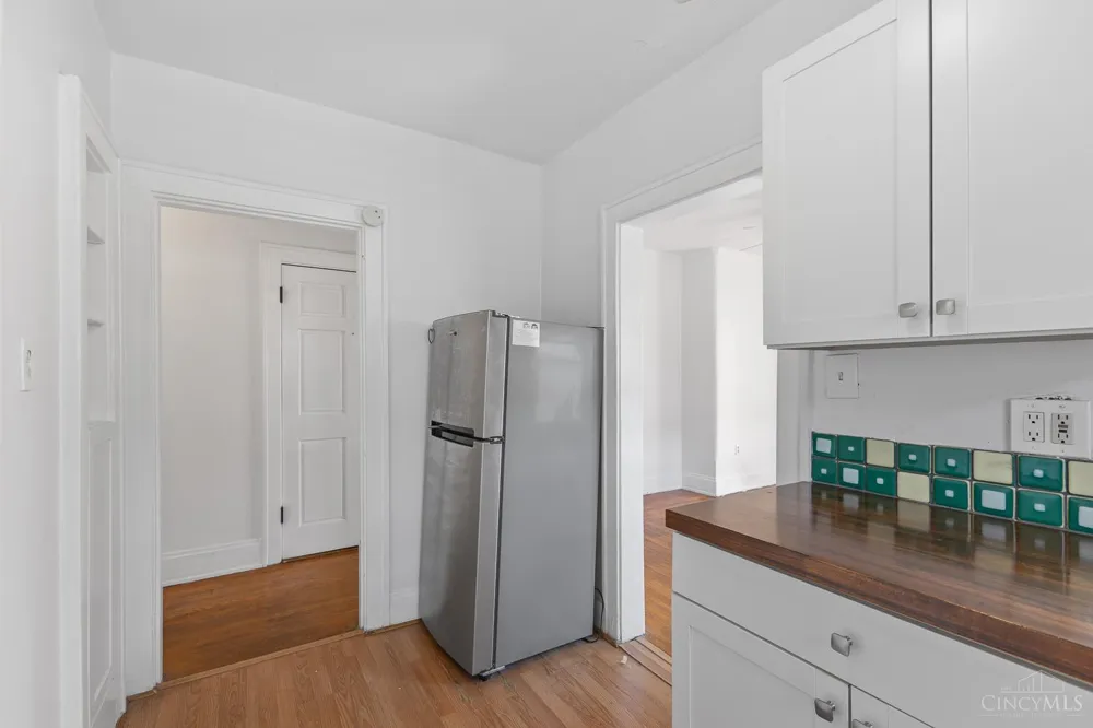 3096 Madison Road #9 Cincinnati, OH 45209