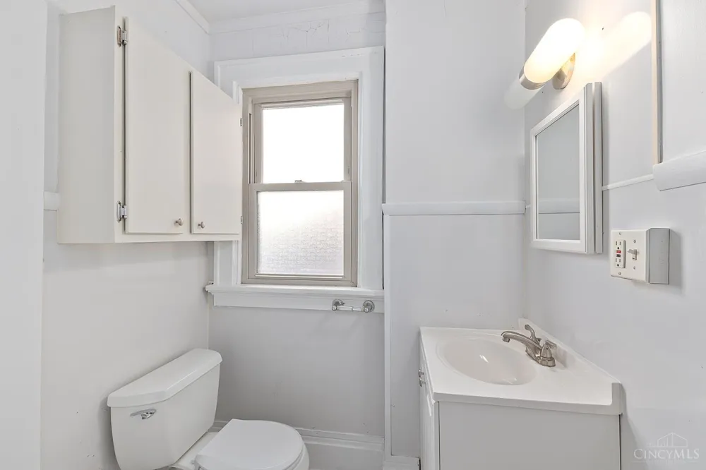 3096 Madison Road #9 Cincinnati, OH 45209