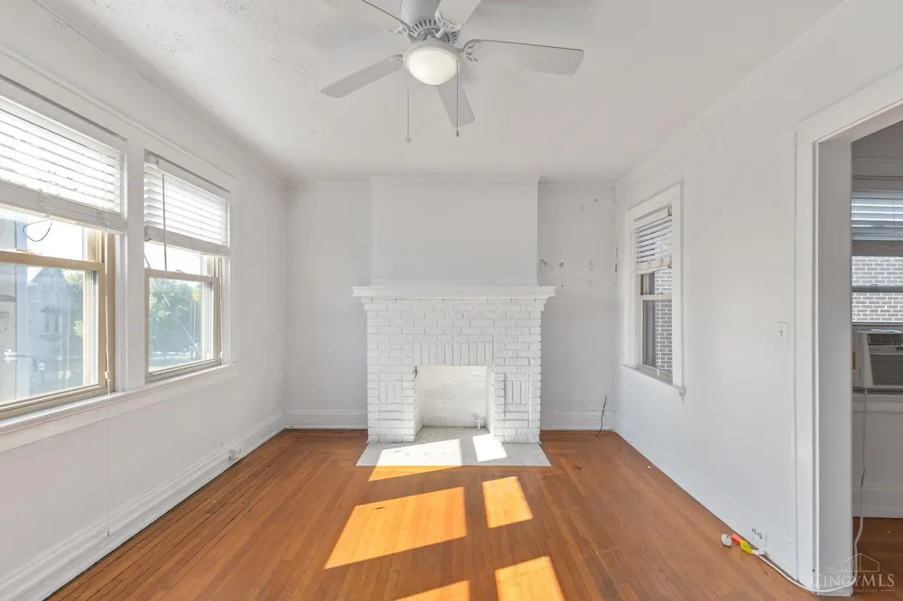 3096 Madison Road #9 Cincinnati, OH 45209
