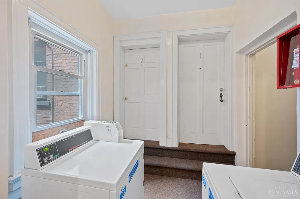 3096 Madison Road #9 Cincinnati, OH 45209