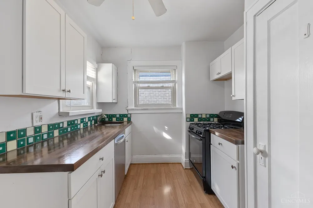 3096 Madison Road #9 Cincinnati, OH 45209