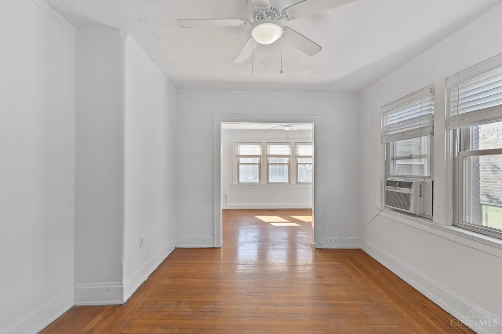 3096 Madison Road #9 Cincinnati, OH 45209