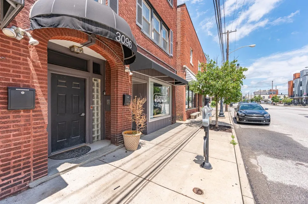 3096 Madison Road #9 Cincinnati, OH 45209