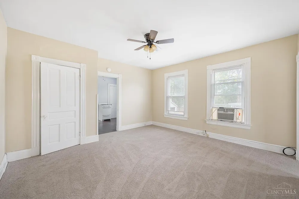 3223 Bach Avenue #4 Cincinnati, OH 45209