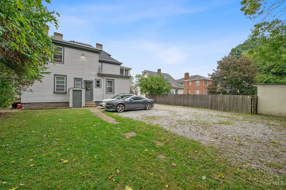 3223 Bach Avenue #4 Cincinnati, OH 45209