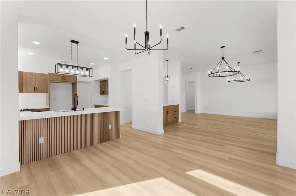 10701 Back Plains Drive Las Vegas, NV 89134