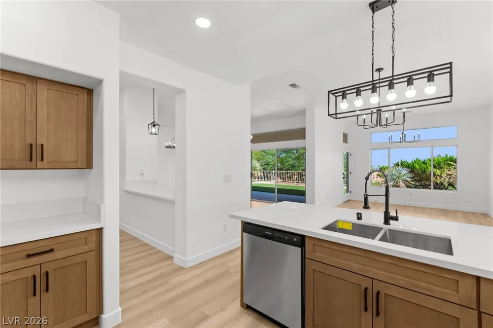 10701 Back Plains Drive Las Vegas, NV 89134