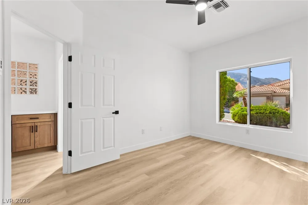 10701 Back Plains Drive Las Vegas, NV 89134