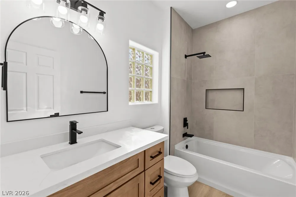 10701 Back Plains Drive Las Vegas, NV 89134