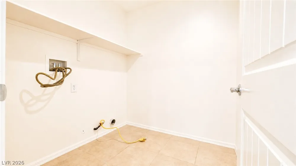 8644 Abbey Dell Avenue Las Vegas, NV 89178