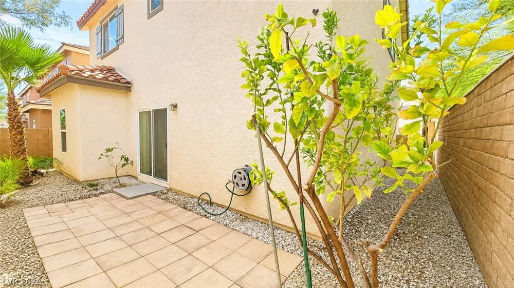 8644 Abbey Dell Avenue Las Vegas, NV 89178