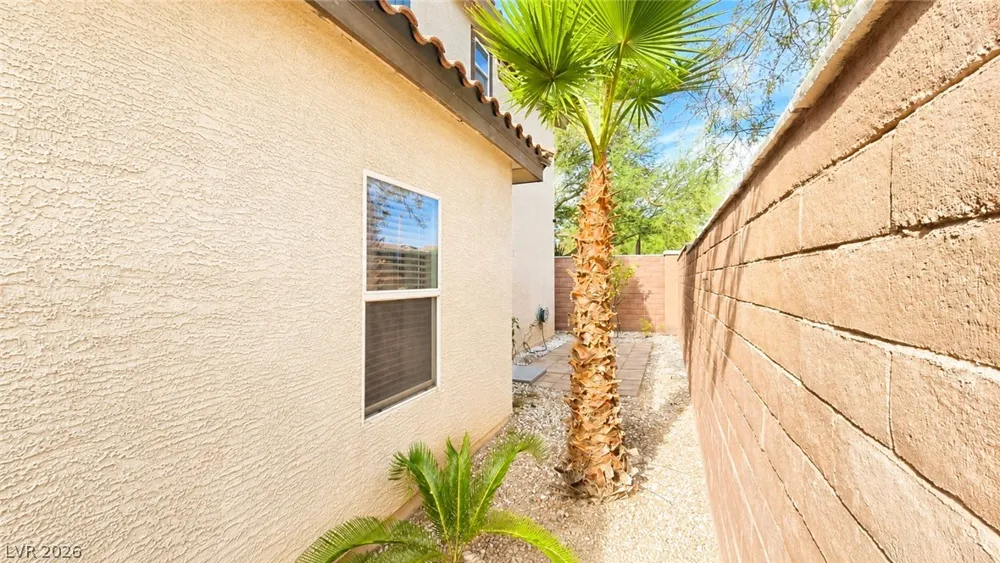 8644 Abbey Dell Avenue Las Vegas, NV 89178
