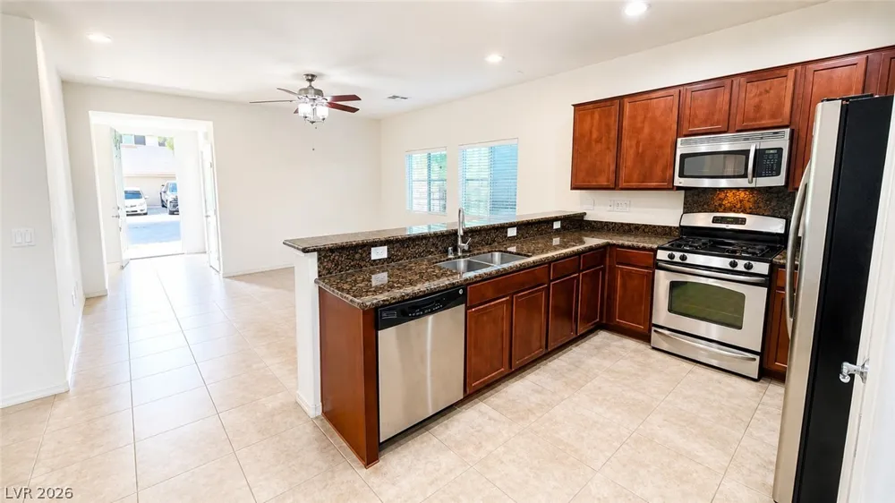 8644 Abbey Dell Avenue Las Vegas, NV 89178