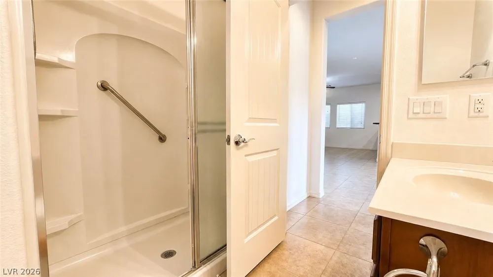 8644 Abbey Dell Avenue Las Vegas, NV 89178