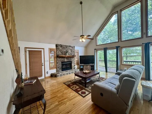36 Dwaynes Trail Murphy, NC 28906