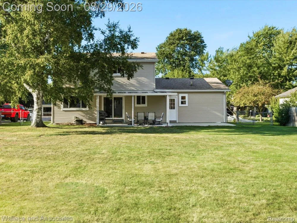411 Sandpiper Lane Marysville City, MI 48040