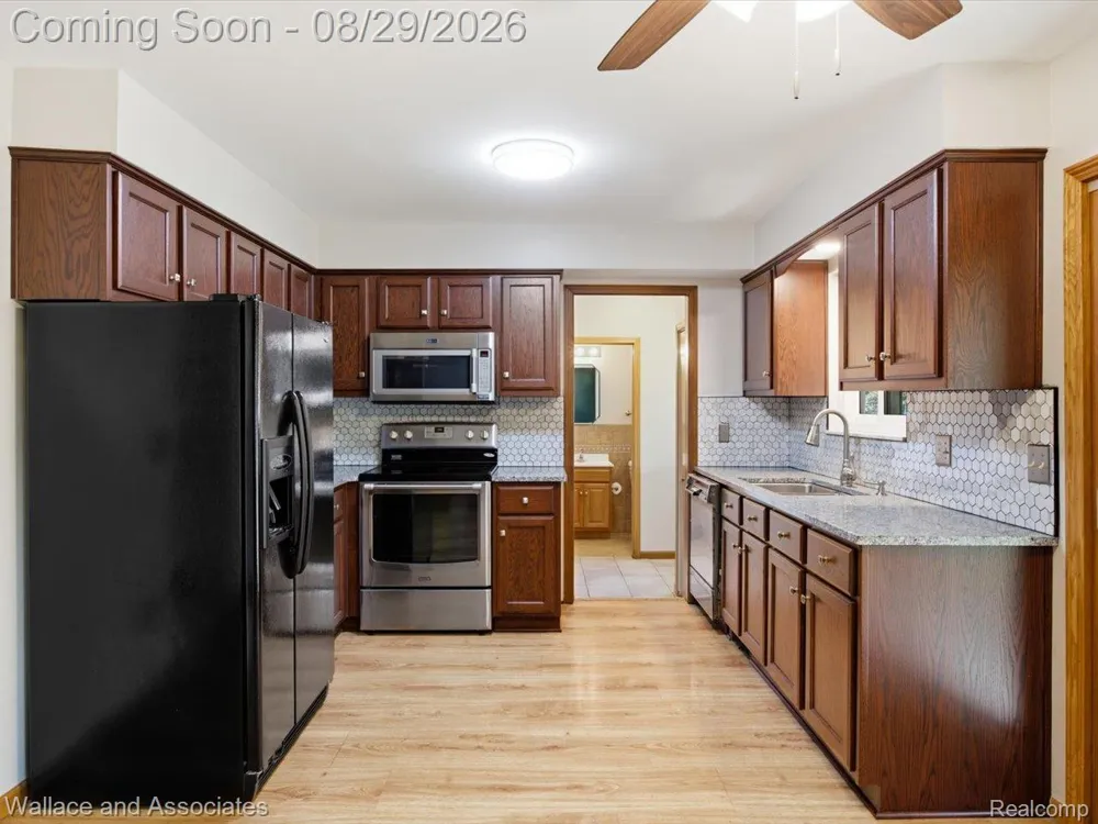 411 Sandpiper Lane Marysville City, MI 48040