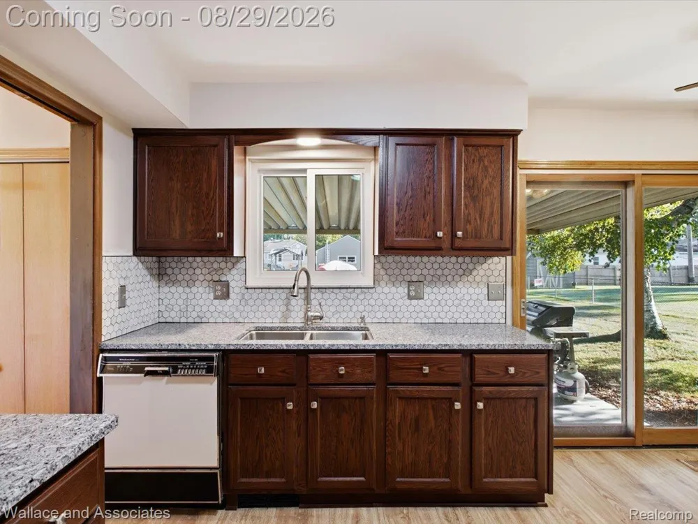 411 Sandpiper Lane Marysville City, MI 48040
