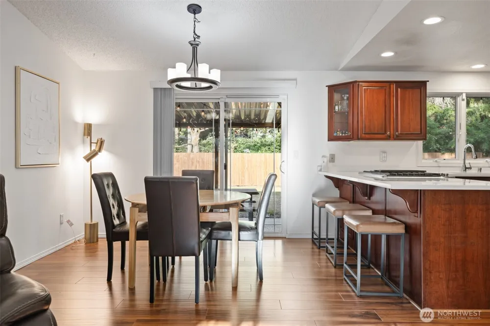 6009 190th Avenue E Lake Tapps, WA 98391