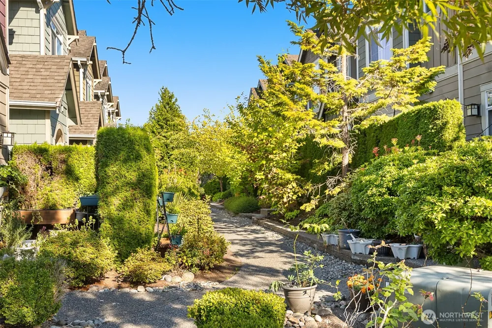 13914 North Pointe Circle #C Mill Creek, WA 98012