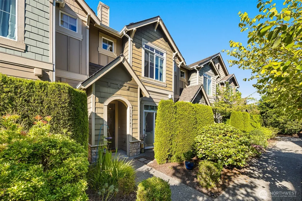 13914 North Pointe Circle #C Mill Creek, WA 98012
