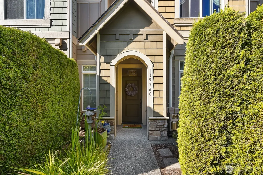 13914 North Pointe Circle #C Mill Creek, WA 98012